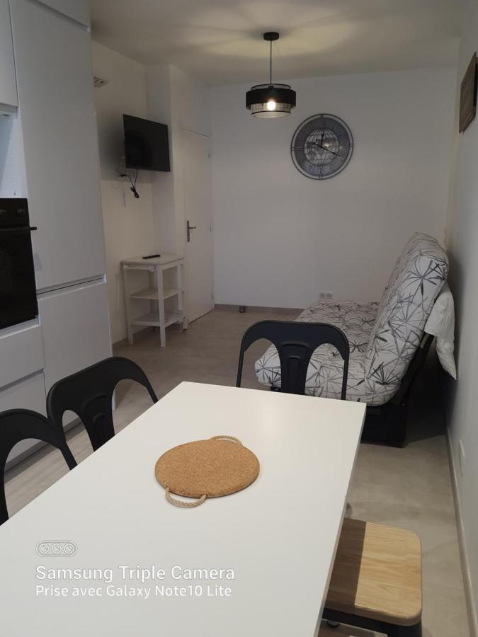Les Violettes 3 Pieces Centre Ville Antibes Bagian luar foto